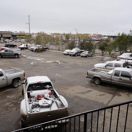 Aspen Motor Inn Drayton Valley Exterior photo