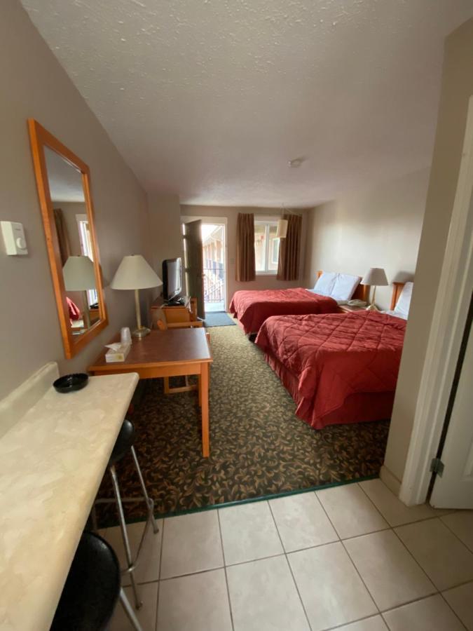 Aspen Motor Inn Drayton Valley Exterior photo