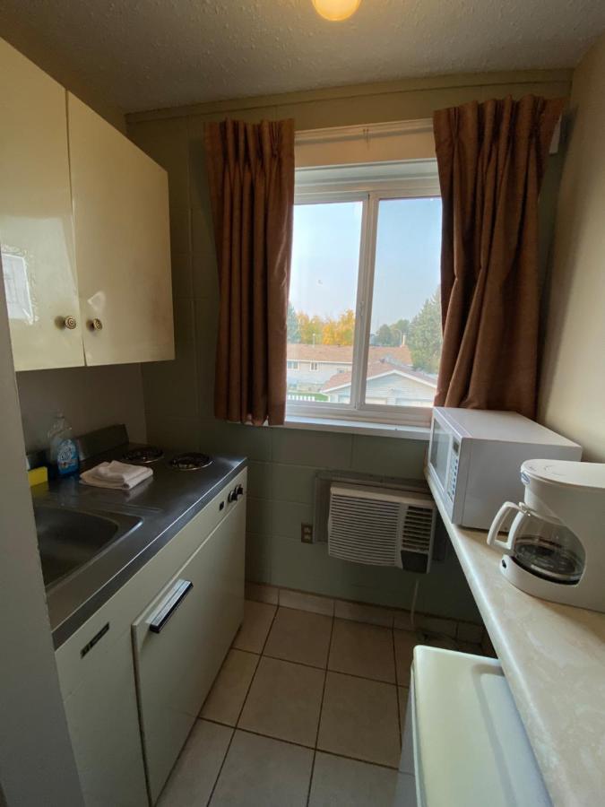 Aspen Motor Inn Drayton Valley Exterior photo