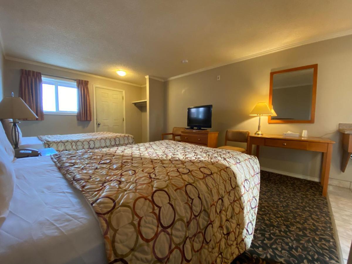 Aspen Motor Inn Drayton Valley Exterior photo
