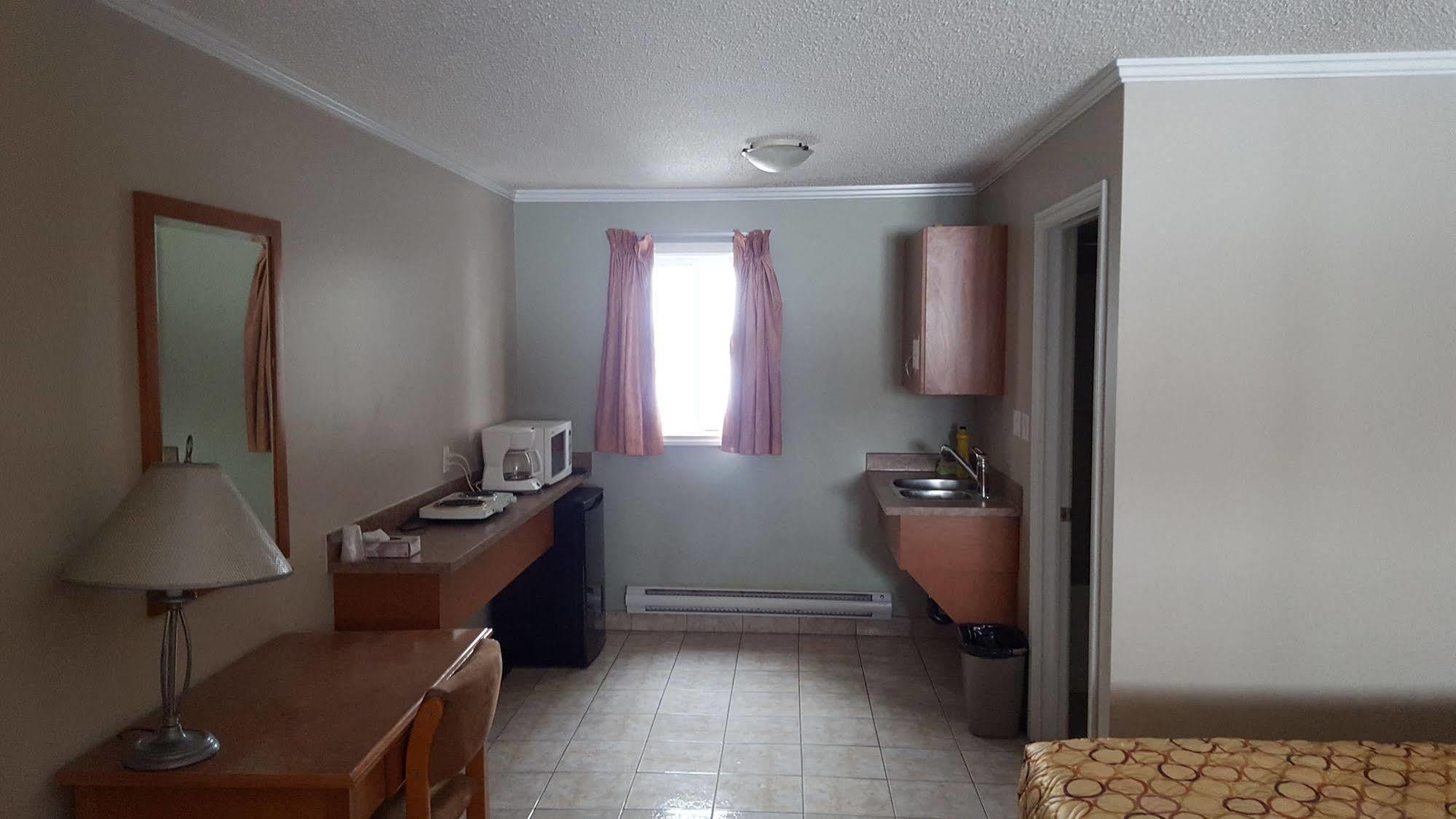 Aspen Motor Inn Drayton Valley Exterior photo